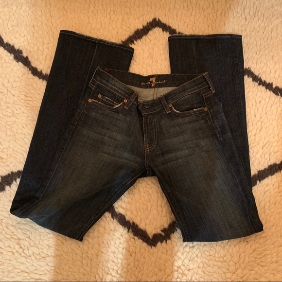 7 For All Mankind Flare blue jeans size 27 like New - Picture 3 of 16